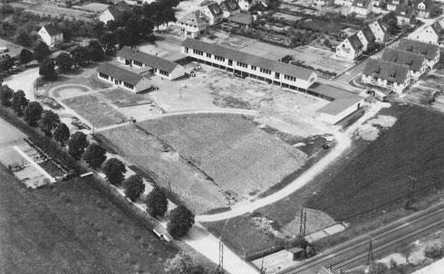 Luftbild Schulneubau 1956 noch ohne Turnhalle und Hofgebäude (Quelle: HNA)